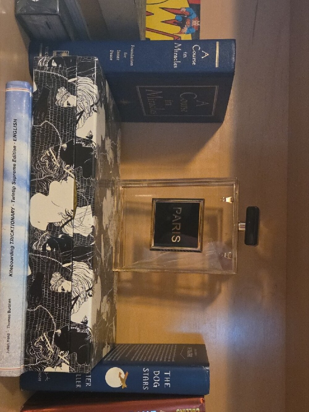 Paris Acrylic Display Box - Picture 2 of 3